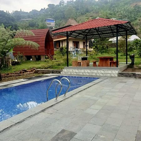 Willa Wooden House Paseban Bogor Zewnętrze zdjęcie